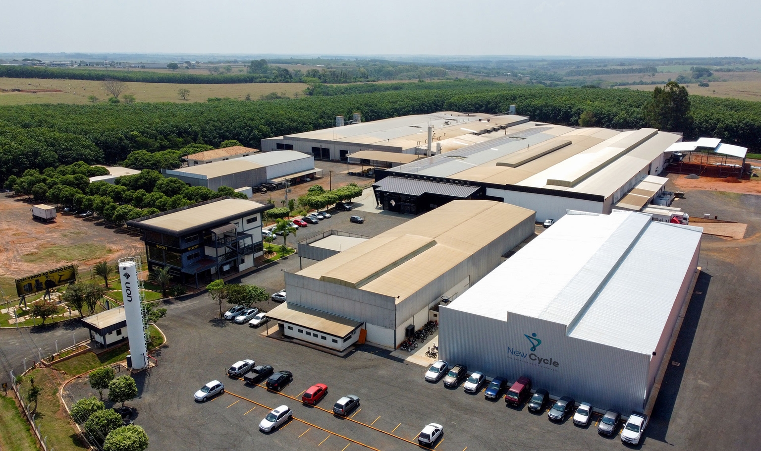 Sede e fábrica Lion Fitness - complexo industrial